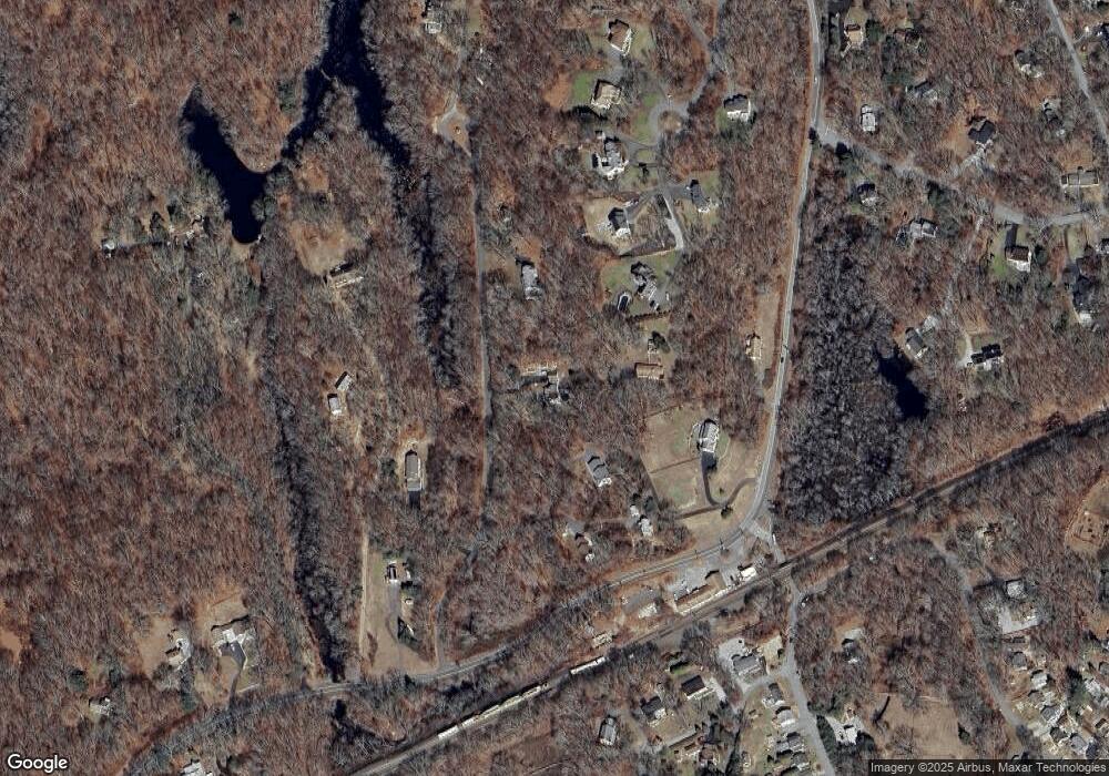 9 Windward Ln, Old Lyme, CT 06371 - photo 1