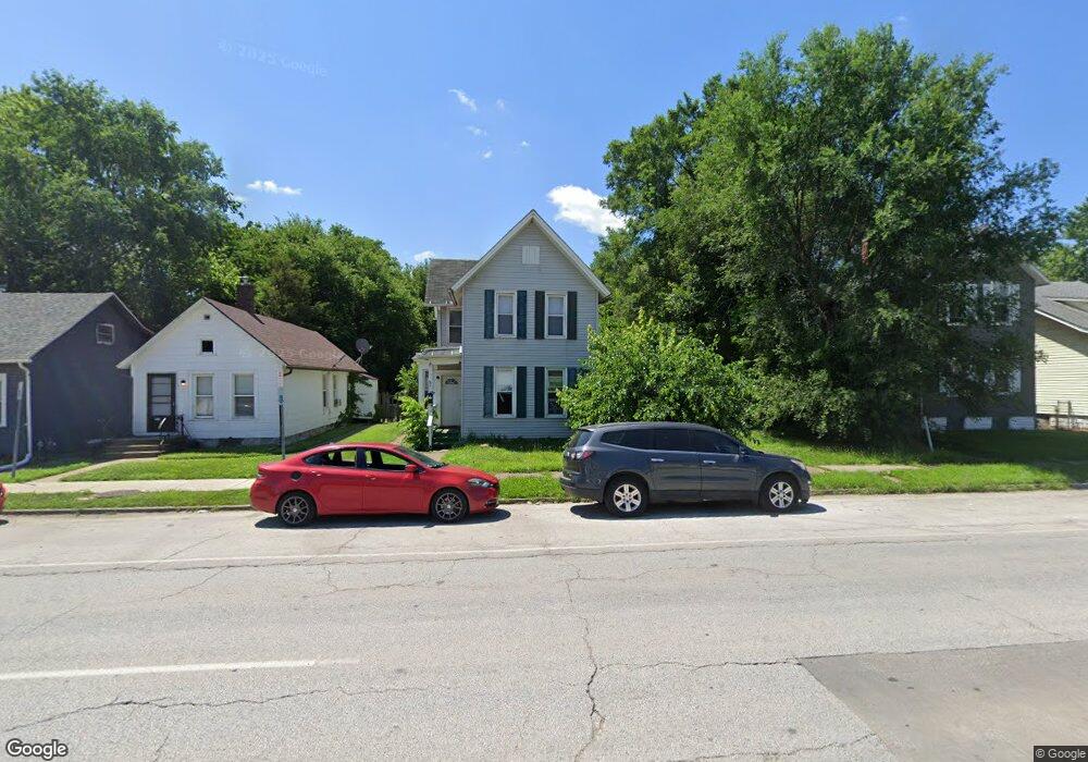 1515 W 4th St, Davenport, IA 52802 - photo 1