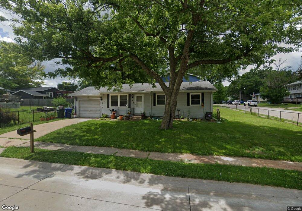 1616 Calvin St, Davenport, IA 52804 - photo 1