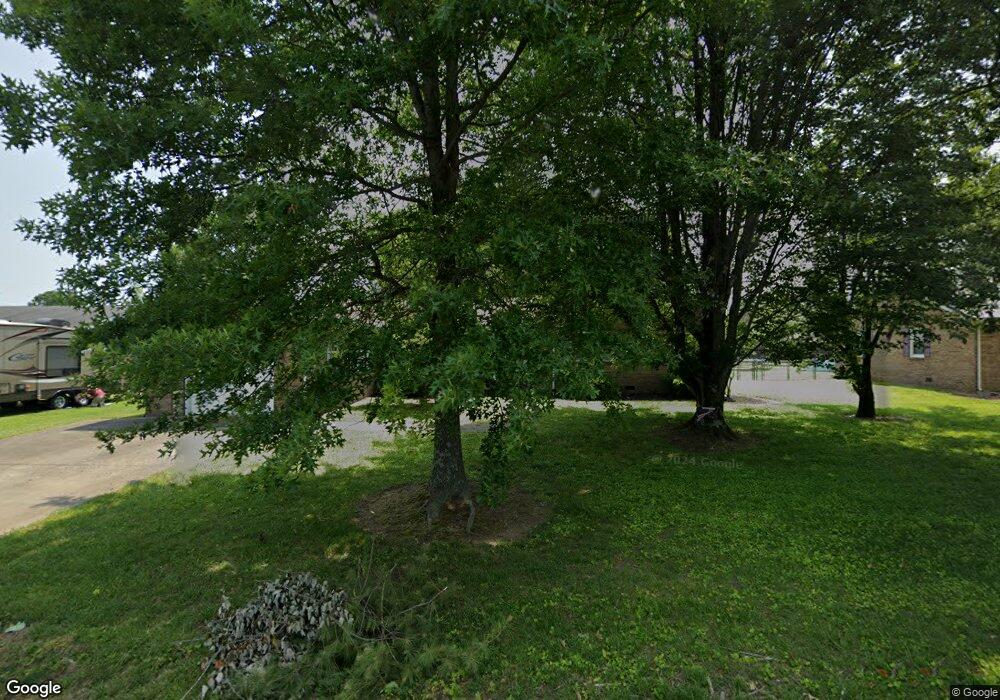 214 Oakwood Dr, Berea, KY 40403 - photo 1