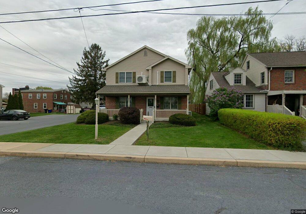 315 S Railroad Ave, New Holland, PA 17557 - photo 1