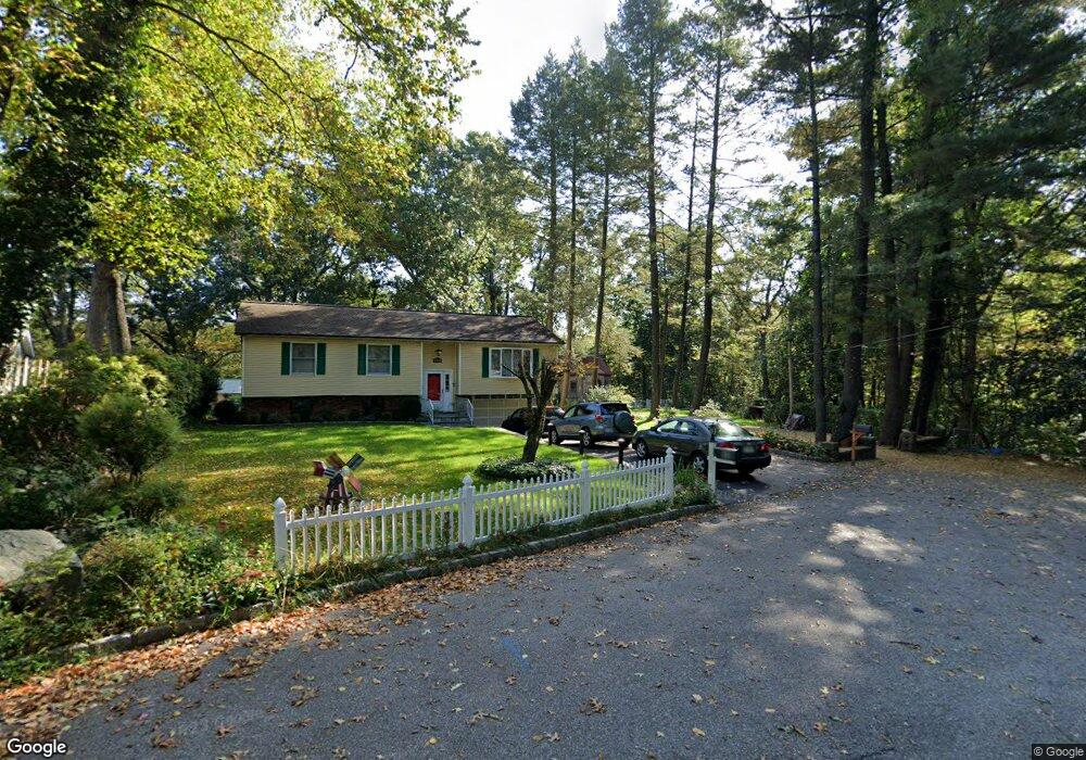 65 Hollowbrook Ln, Cortlandt Manor, NY 10567 - photo 1