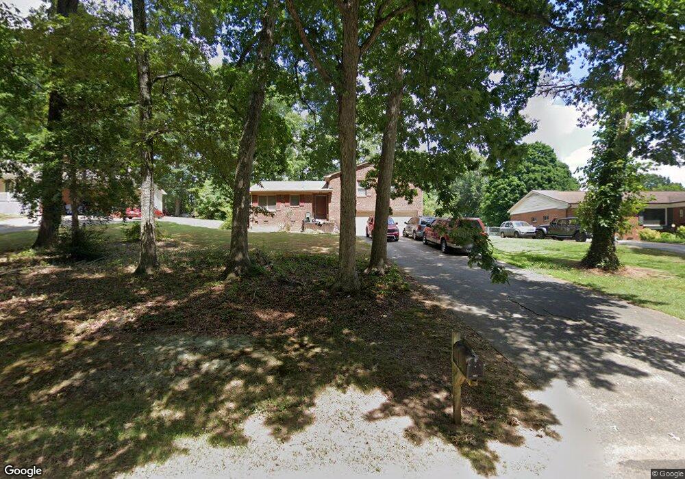 1521 Plantation Cir, Asheboro, NC 27205 - photo 1