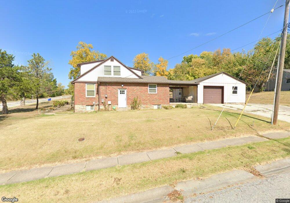 4845 Knox St, Shawnee, KS 66203 - photo 1