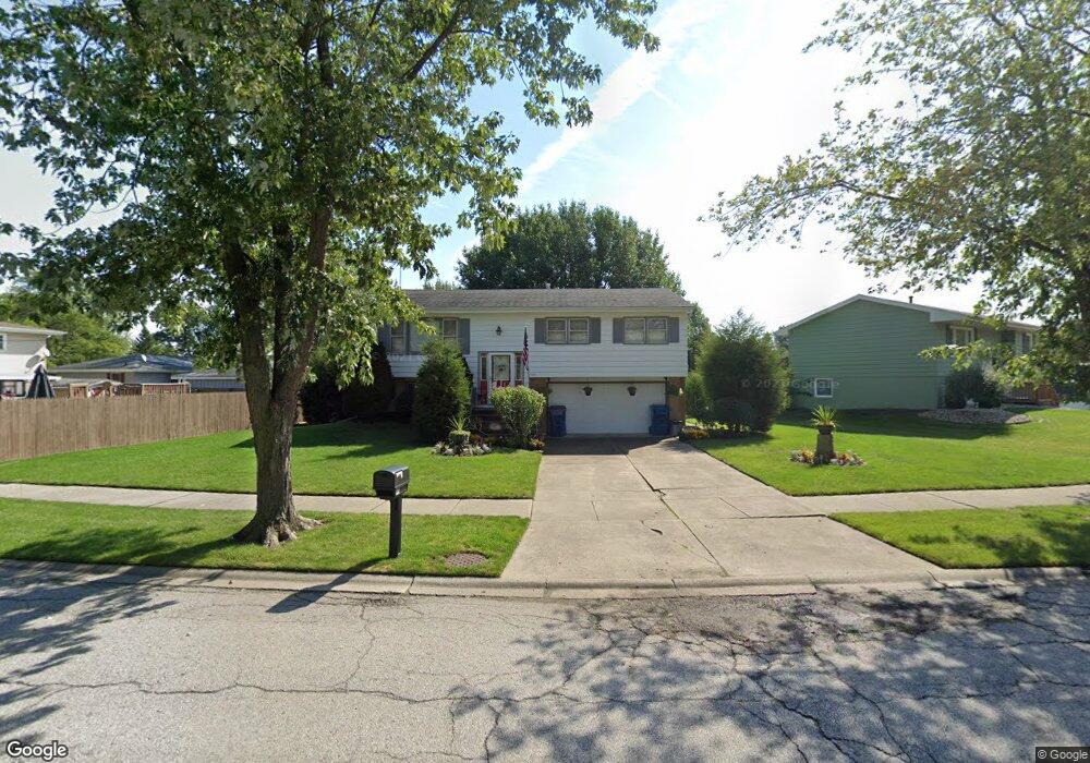 945 Northgate Dr, Dyer, IN 46311 - photo 1