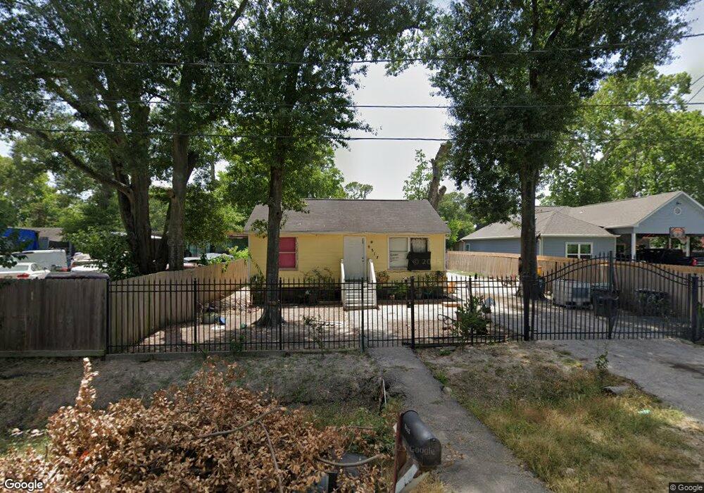 9213 Sandle St, Houston, TX 77088 - photo 1