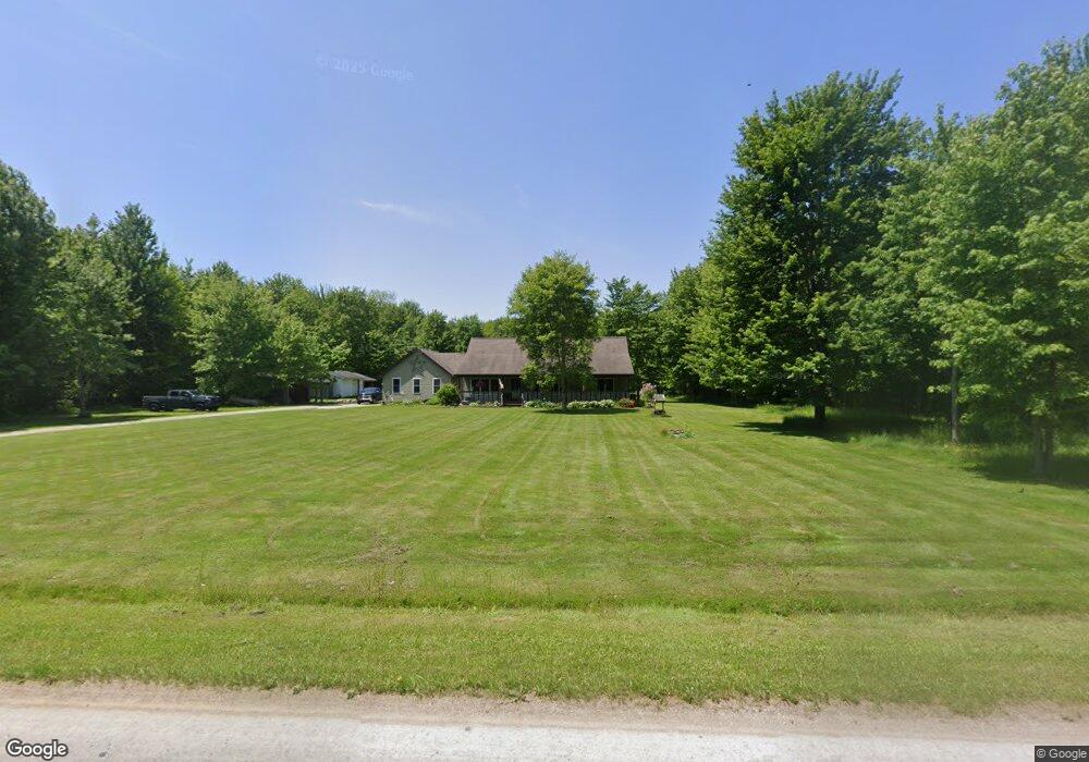 4393 Middle Rd, Conneaut, OH 44030 - photo 1