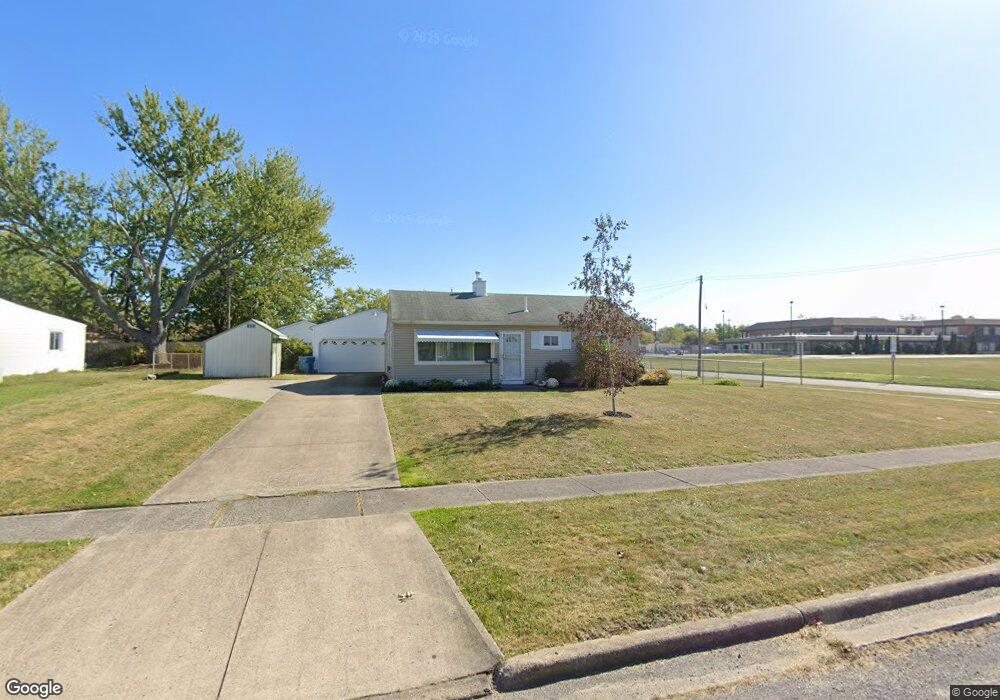 4317 Charleston Ave, Lorain, OH 44055 - photo 1