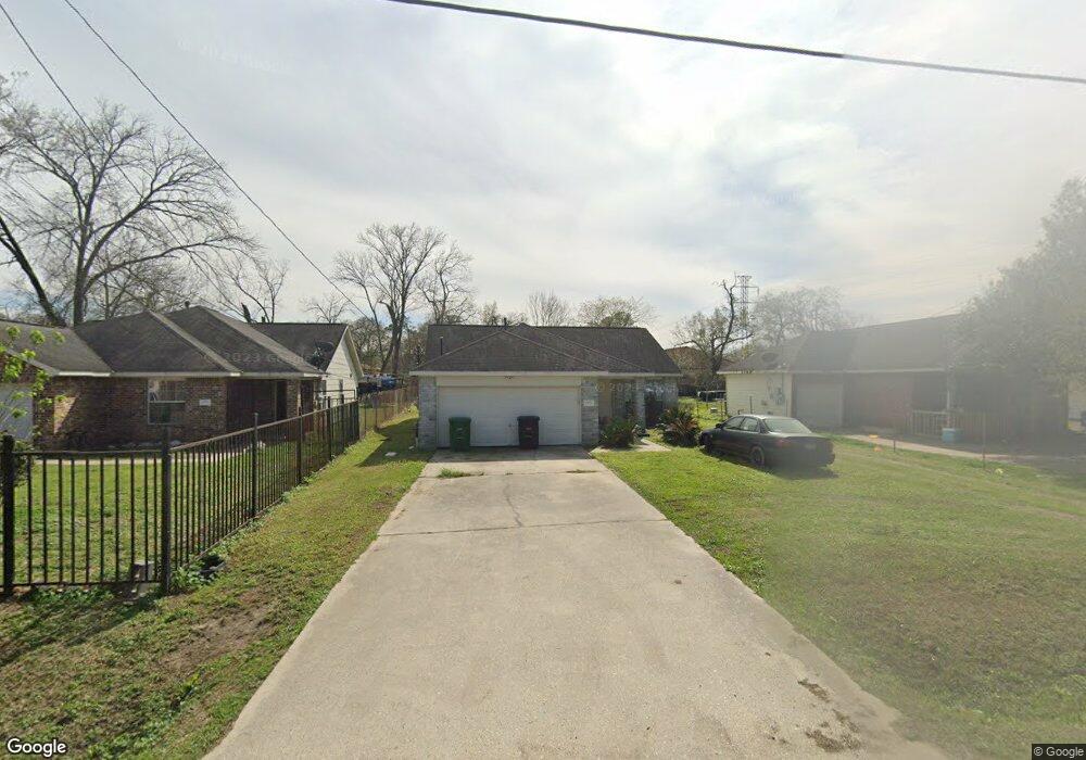 1718 Sadler St, Houston, TX 77093 - photo 1
