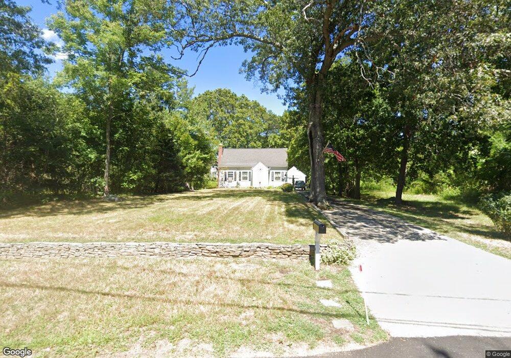 24 Woodland Ave, Smithfield, RI 02917 - photo 1