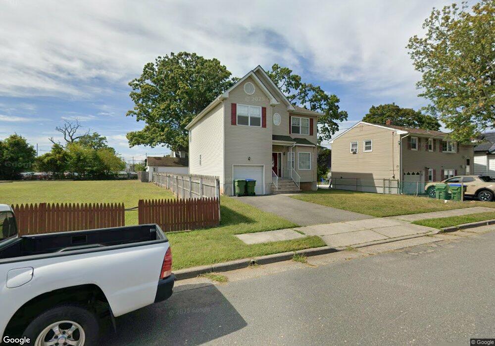 16 Redwood Ave, Edison, NJ 08817 - photo 1