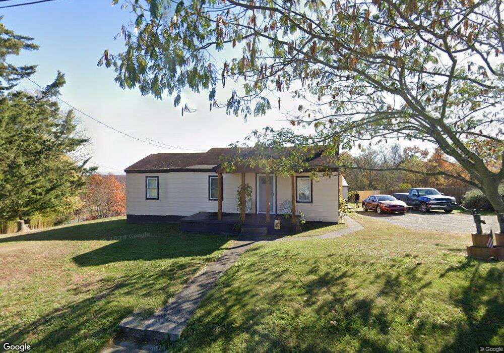 2512 Fairview Dr, Berkeley Springs, WV 25411 - photo 1