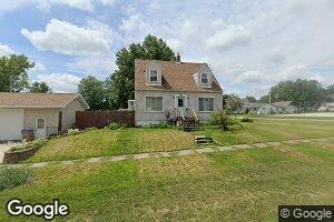 254 2nd St N, Winthrop, IA 50682