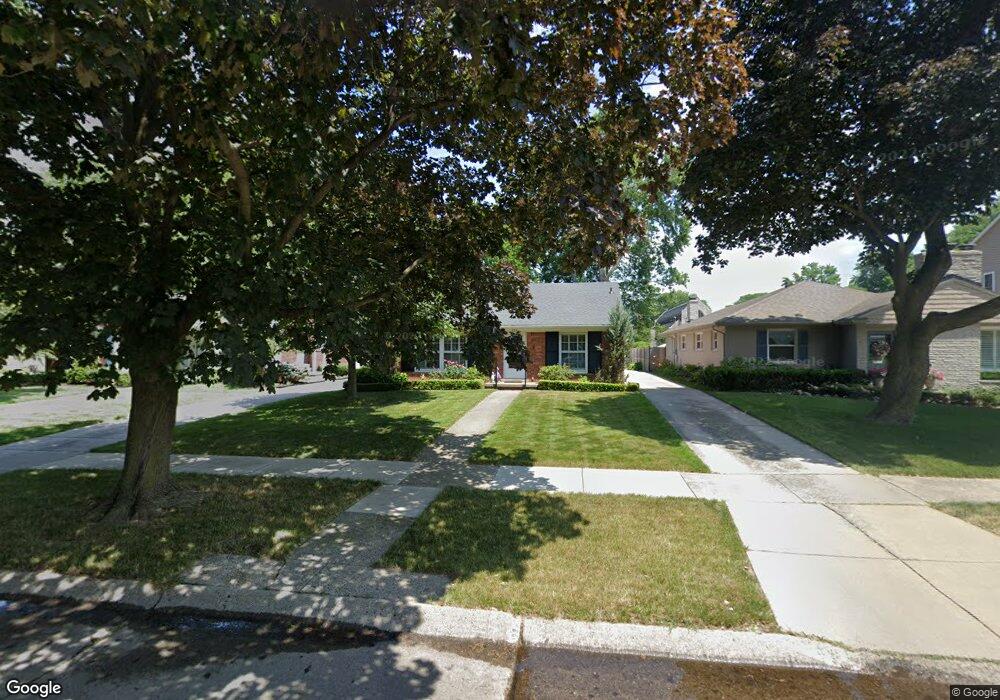 208 Ridgemont Rd, Grosse Pointe Farms, MI 48236 - photo 1