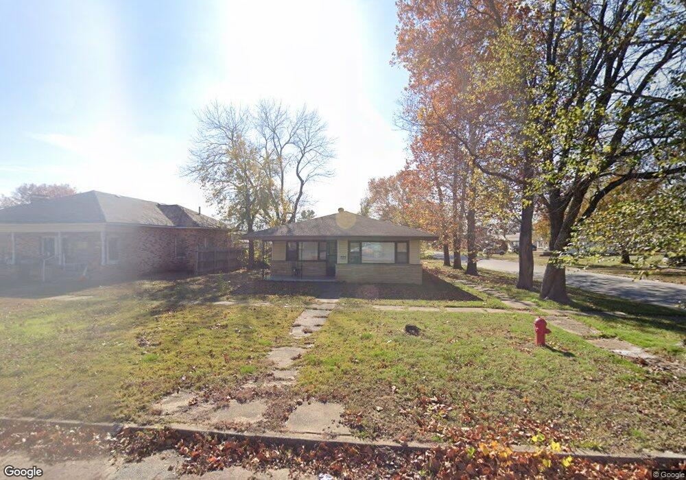 823 W Broadway St, Henryetta, OK 74437 - photo 1