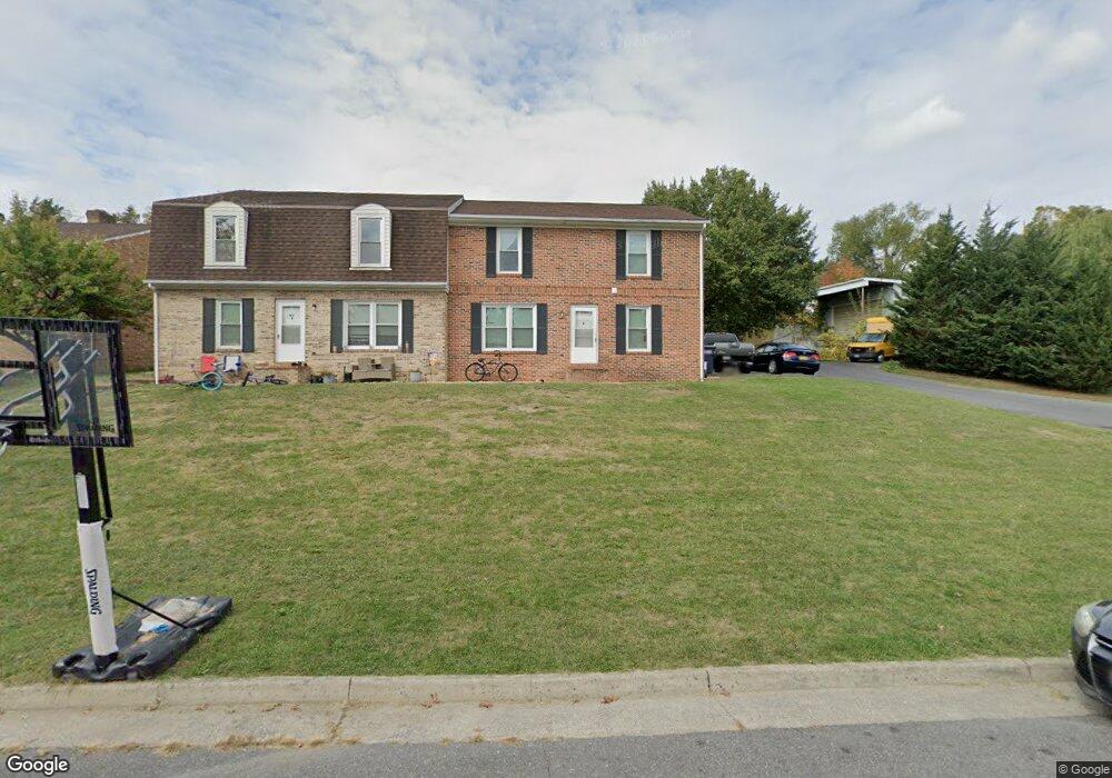 1917 Willow Hill Dr, Harrisonburg, VA 22801 - photo 1