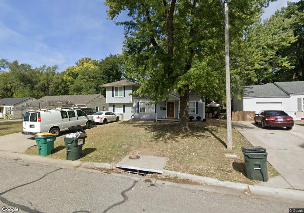 11510 W 70th St, Shawnee, KS 66203 - photo 1