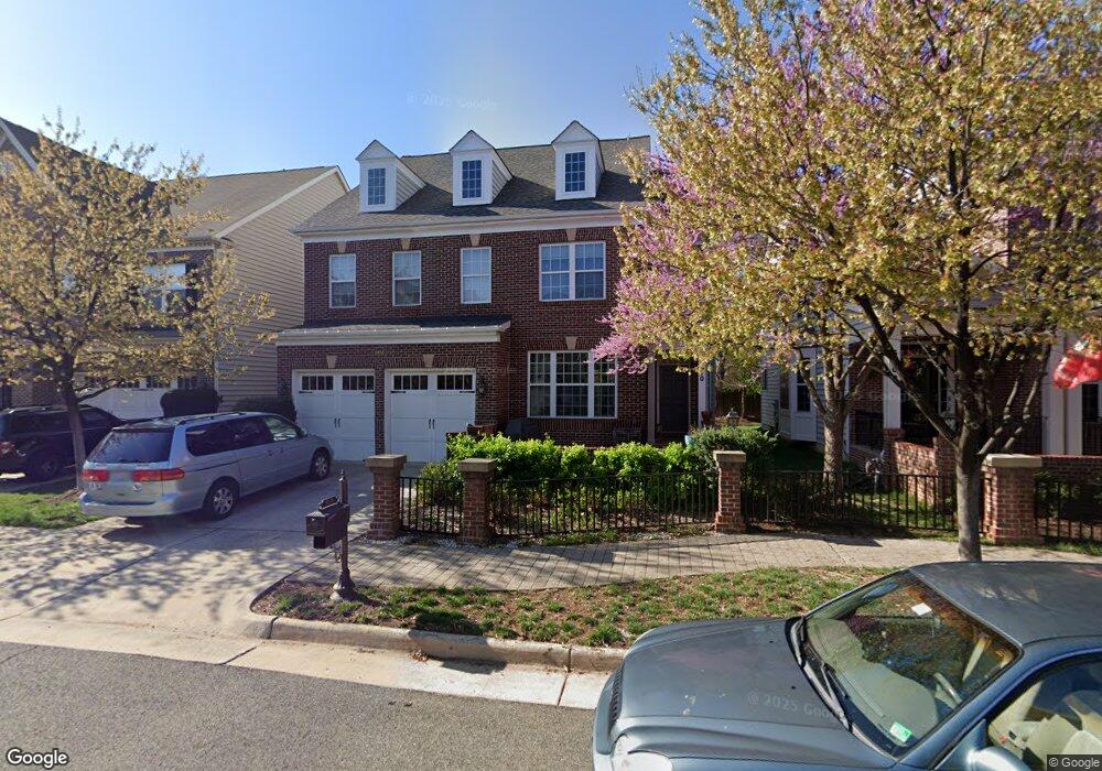 5810 Falls Gate Ct, Falls Church, VA 22041 - photo 1