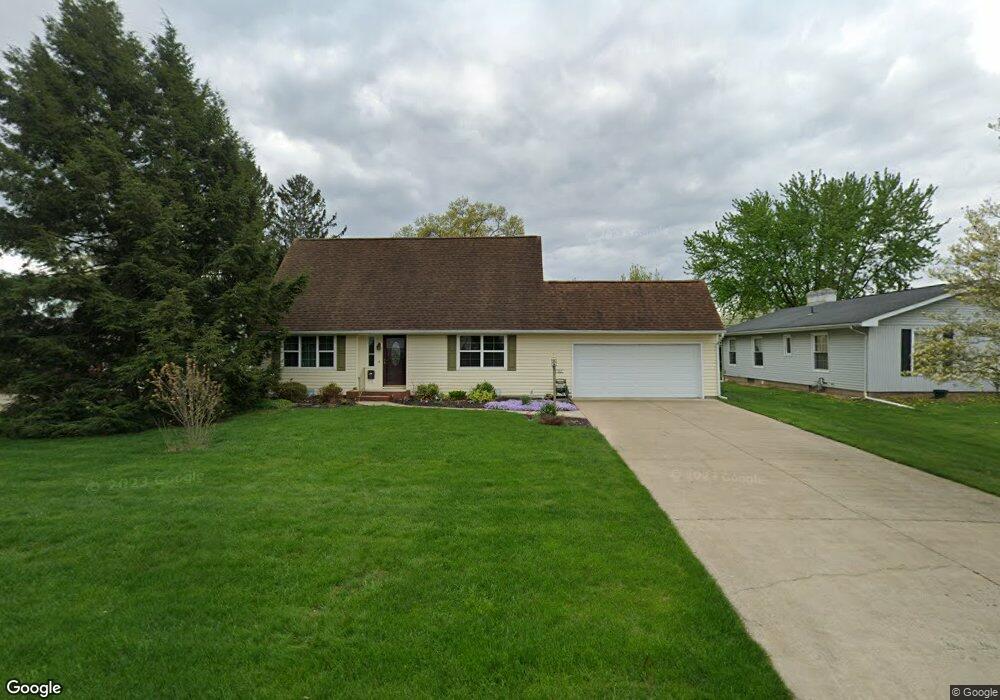 451 Meadowbrook Dr, Newark, OH 43055 - photo 1