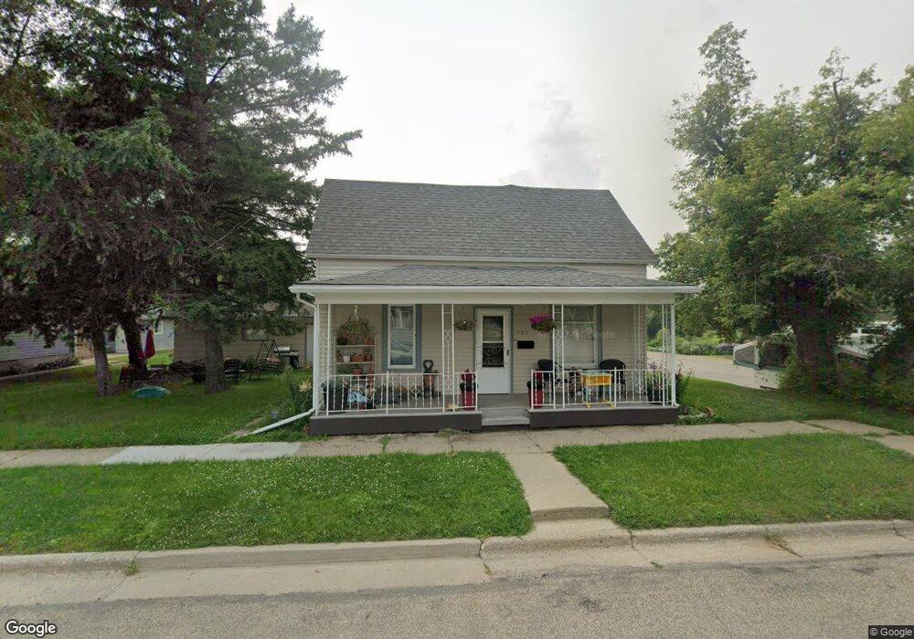 702 4th Ave SW, Jamestown, ND 58401 - photo 1