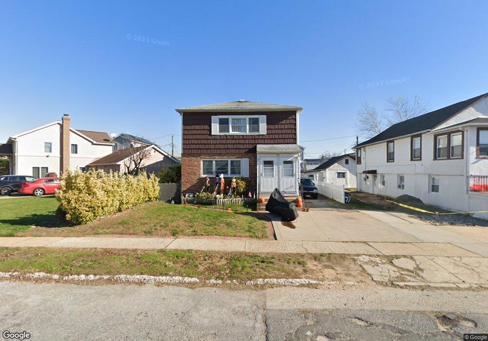 79 Lorraine Rd unit 1, Island Park, NY 11558 - photo 1