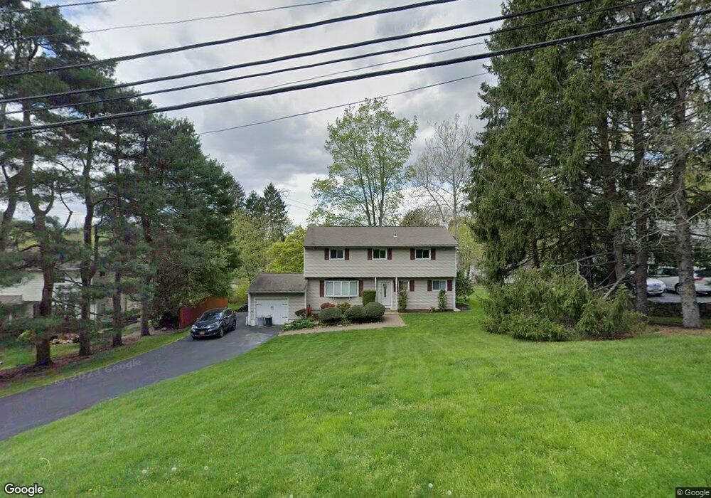 84 Stephen Dr, Pleasantville, NY 10570 - photo 1