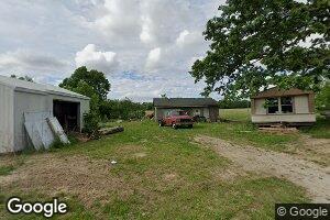 20053 Hillside Ave, Witt, IL 62094
