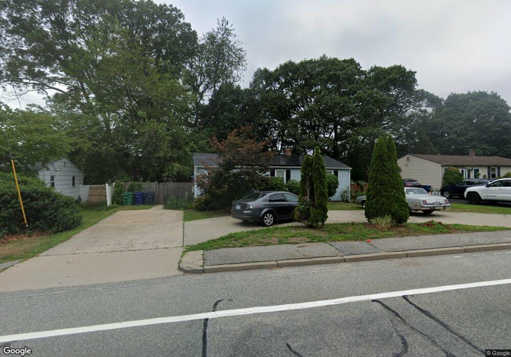 957 Greenwich Ave, Warwick, RI 02886 - photo 1