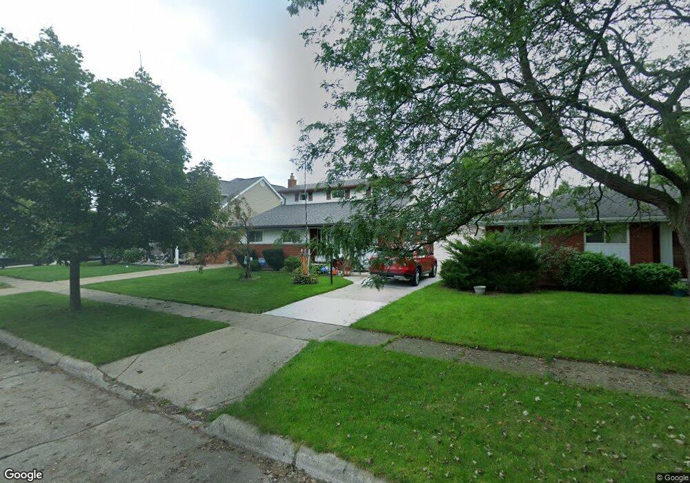 30412 Charmaine St, Roseville, MI 48066 - photo 1