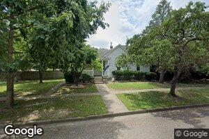 709 College St, Canton, MO 63435