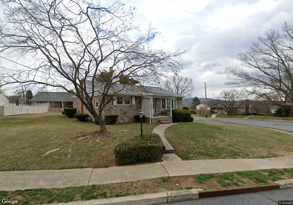 319 E Broad St, Reading, PA 19607 - photo 1