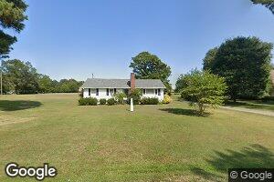 315 Old Matthews Ln, Hallieford, VA 23068