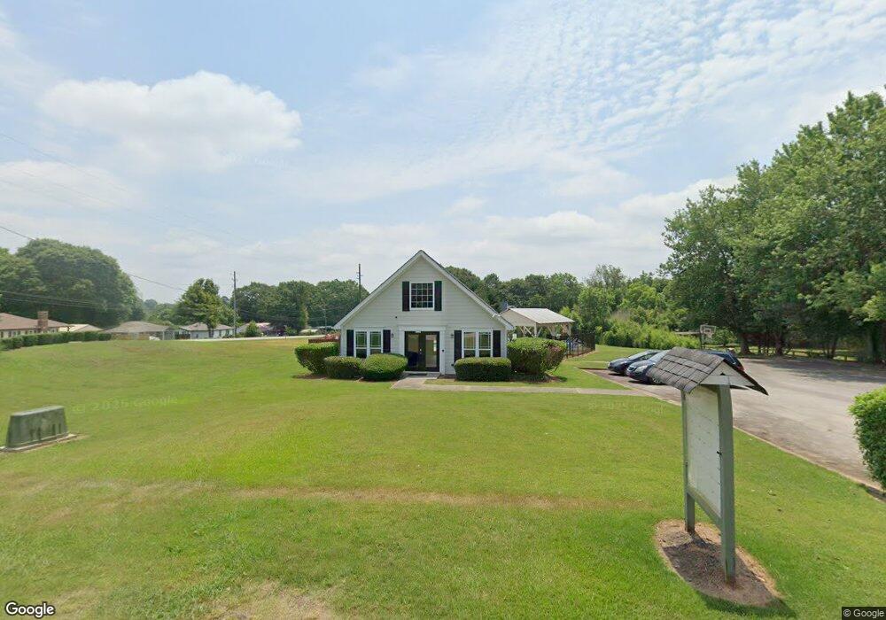 6105 Jamestown Dr, Flowery Branch, GA 30542 - photo 1