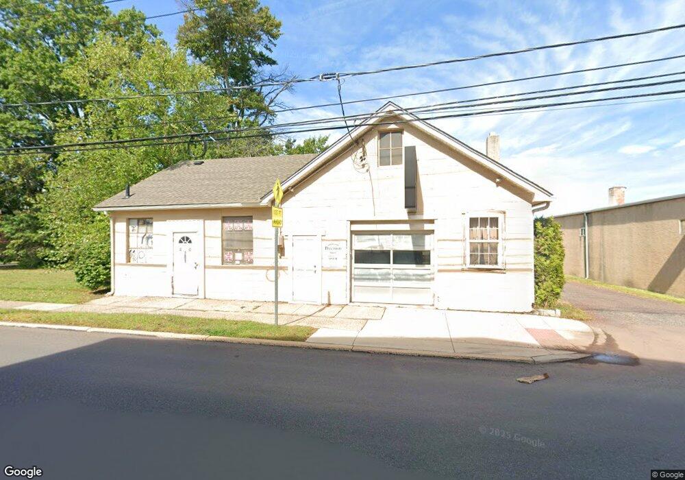 701 W 4th St, Lansdale, PA 19446 - photo 1