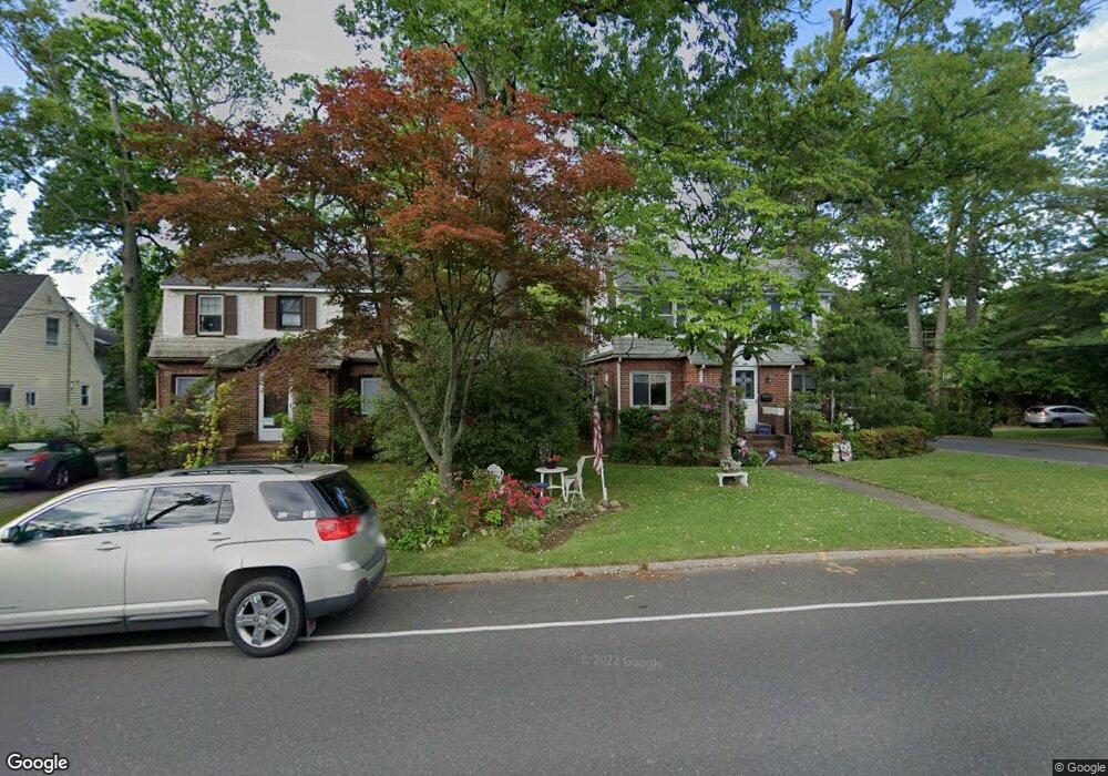 241 Steamboat Rd, Great Neck, NY 11024 - photo 1