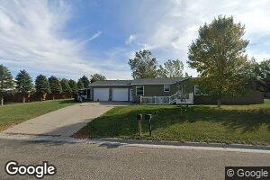 503 5th St NW, Gwinner, ND 58040