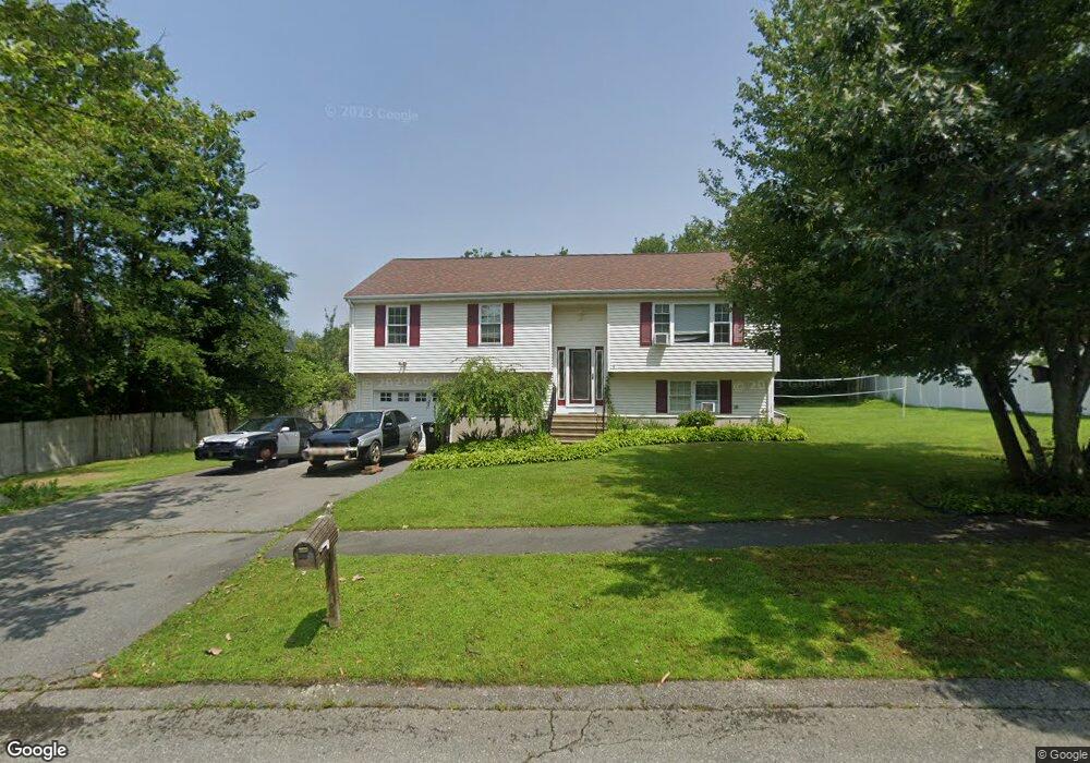 9 Admiral Point Dr, South Dartmouth, MA 02748 - photo 1