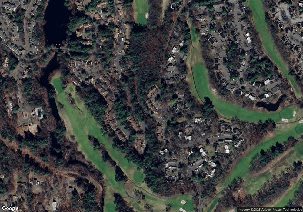 7 Overlook Ct unit 320, Avon, CT 06001 - photo 1