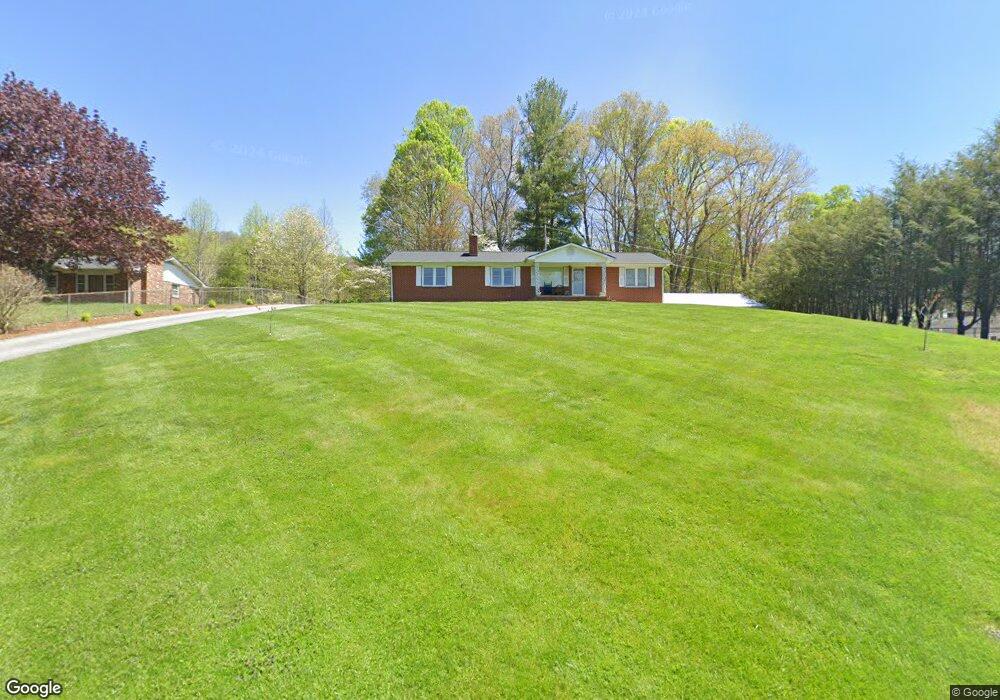 102 Mountain View Rd, Burnsville, NC 28714 - photo 1