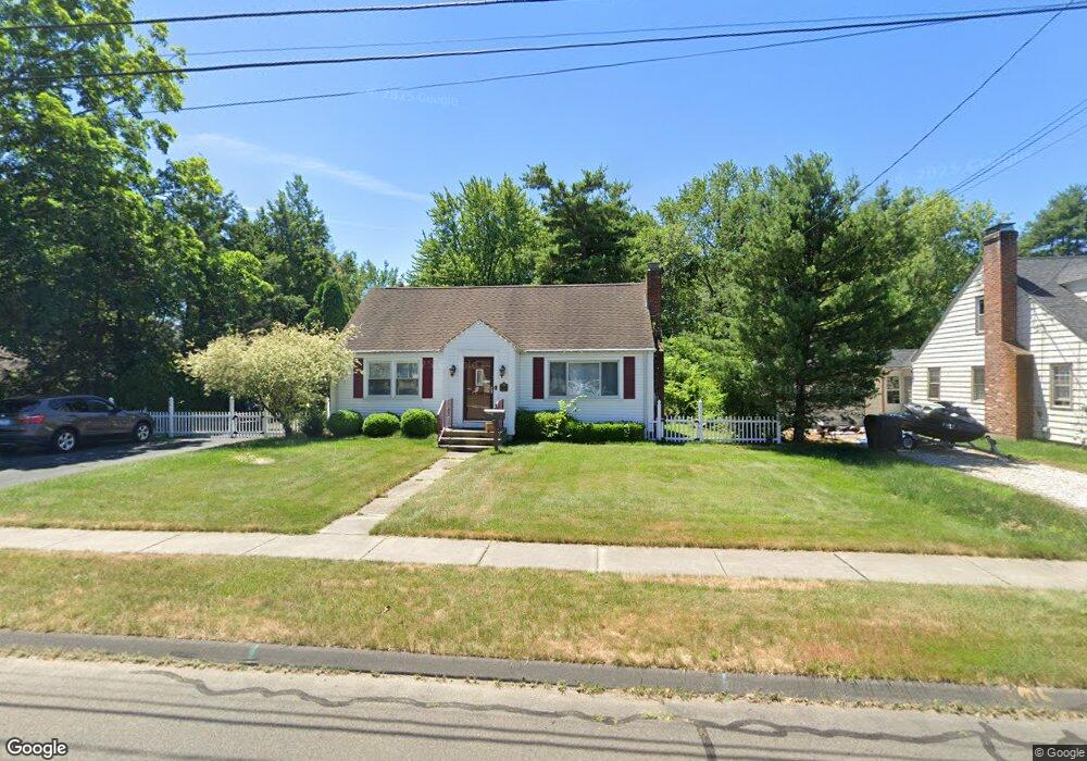 7 Laurel Ave, Windsor, CT 06095 - photo 1