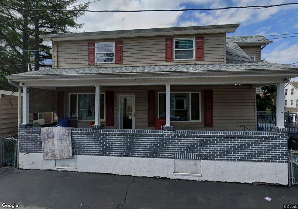 613 W 9th St, Hazleton, PA 18201 - photo 1
