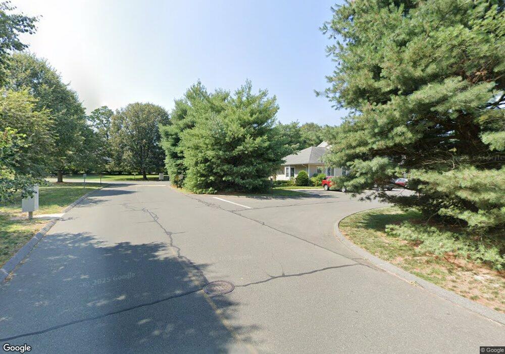 9 Hamlet unit 9e, Enfield, CT 06087 - photo 1