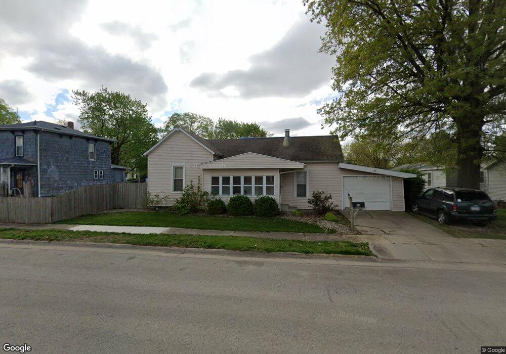 420 N Chicago St, Lincoln, IL 62656 - photo 1