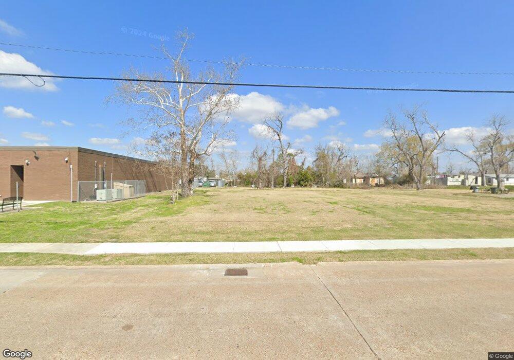 2007 Moeling St, Lake Charles, LA 70601 - photo 1