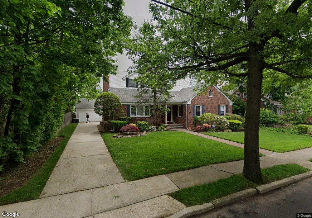 443 Jackson Ave, West Hempstead, NY 11552 - photo 1