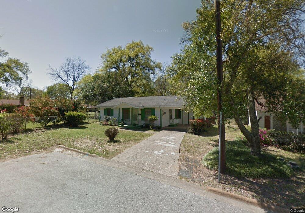 320 Brewer St, Nacogdoches, TX 75961 - photo 1