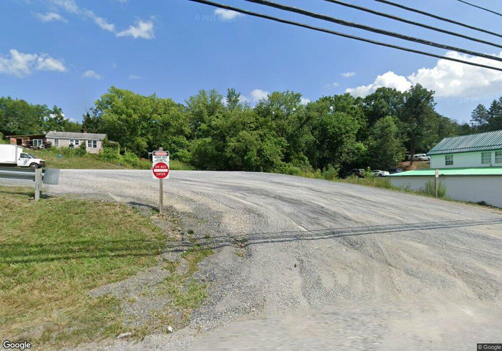 779 S Washington St, Berkeley Springs, WV 25411 - photo 1