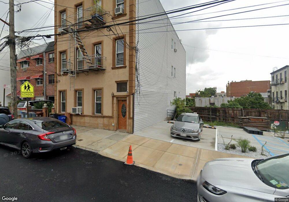 3809 20th Rd unit 2nd Fl, Astoria, NY 11105 - photo 1