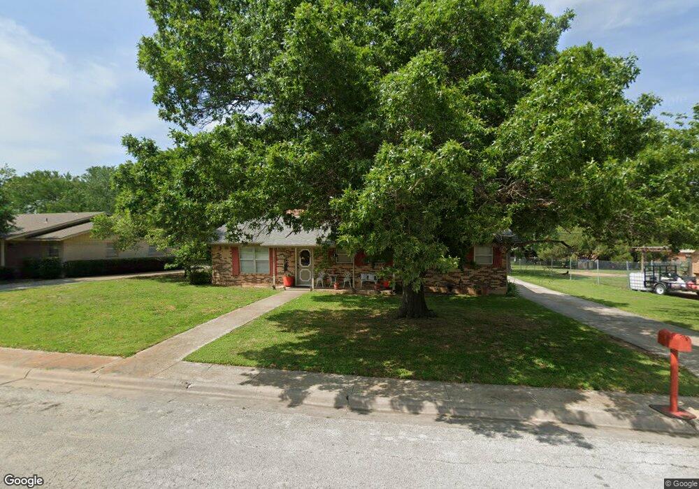 1914 Tulane Ave, Gainesville, TX 76240 - photo 1