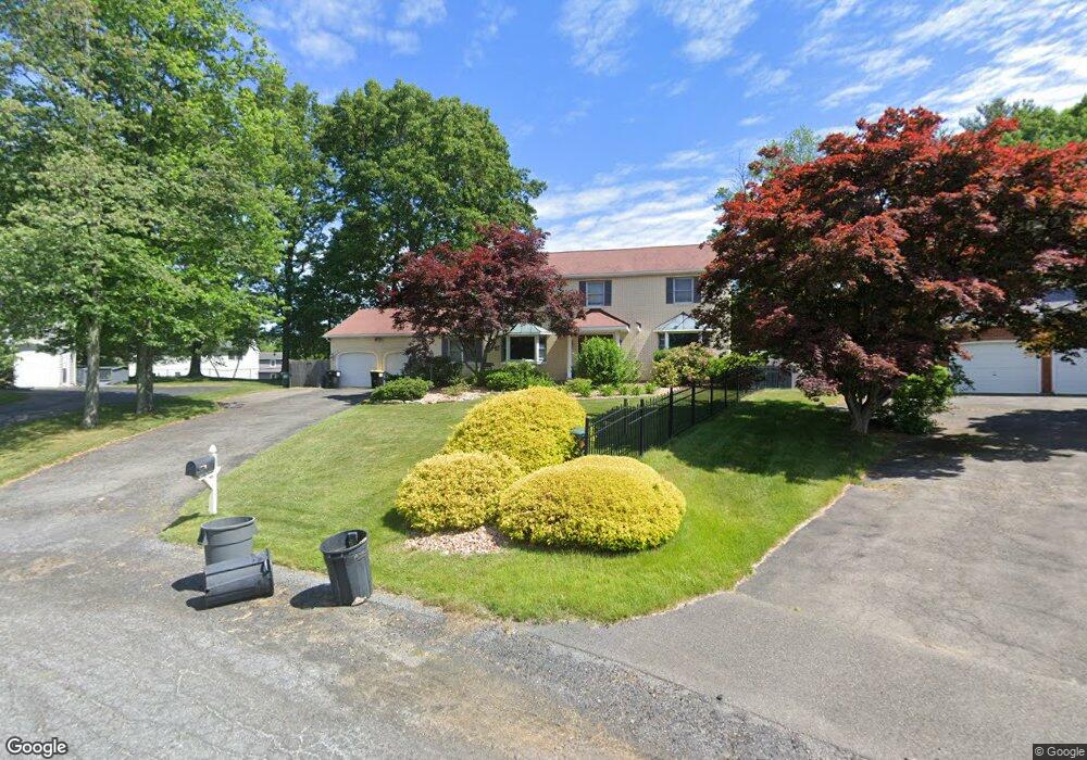 41 Barrington Ct, Schenectady, NY 12309 - photo 1